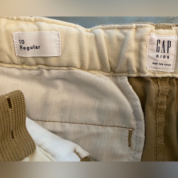Boys’ GAP Pants. Kids’ Size 10 w/ adjustable elastic at waist. Handsome Khakis! - Picture 4 of 4